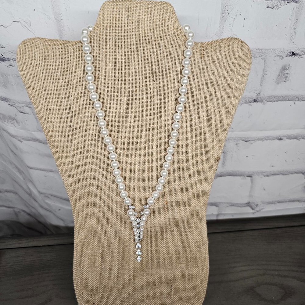 Victoria Necklace NWT